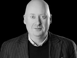 Portrettbilde av Stefan Hansson